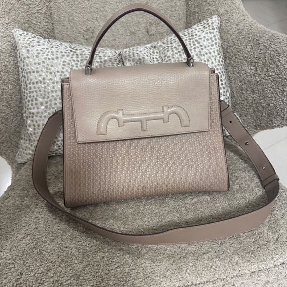 Genuine Carolina Herrera Pre-loved DOMA Insignia Satchel – Medium, Taupe - Picture 1 of 6